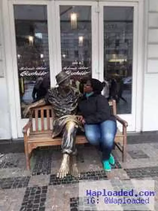 Blog Reader Viola Finds Love in Prague (Hilarious Photo)